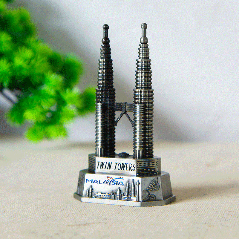 Kala lumpetronasタワーモデル、観光客の椅子、 - Home Decor Kuala Lumpur のレビューと価格