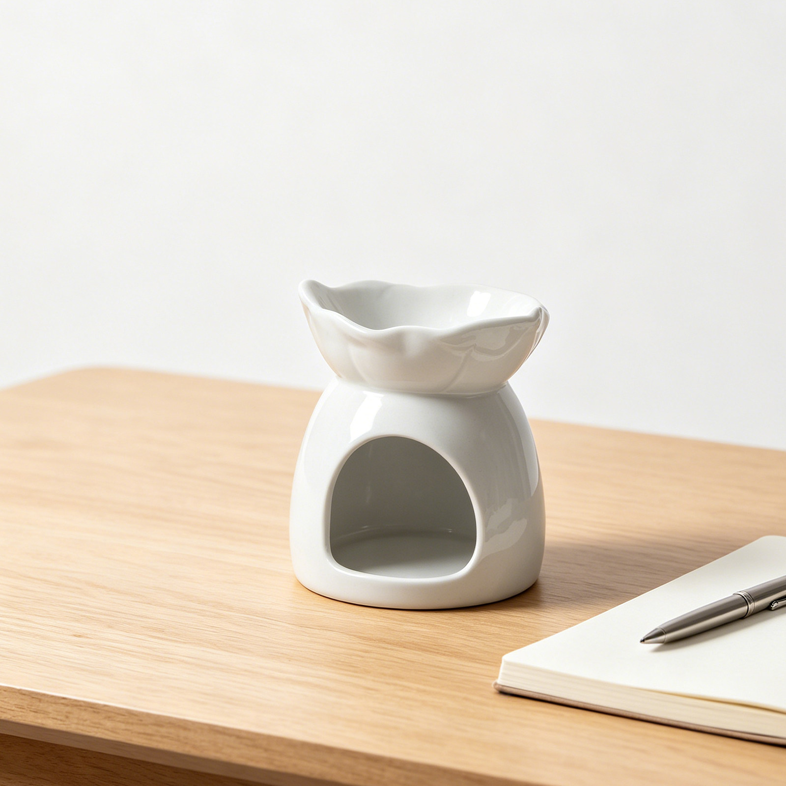 セラミックホルダー エレガントな葉型ティーライトオイルバーナ - Home Decor Essentials のレビューと価格