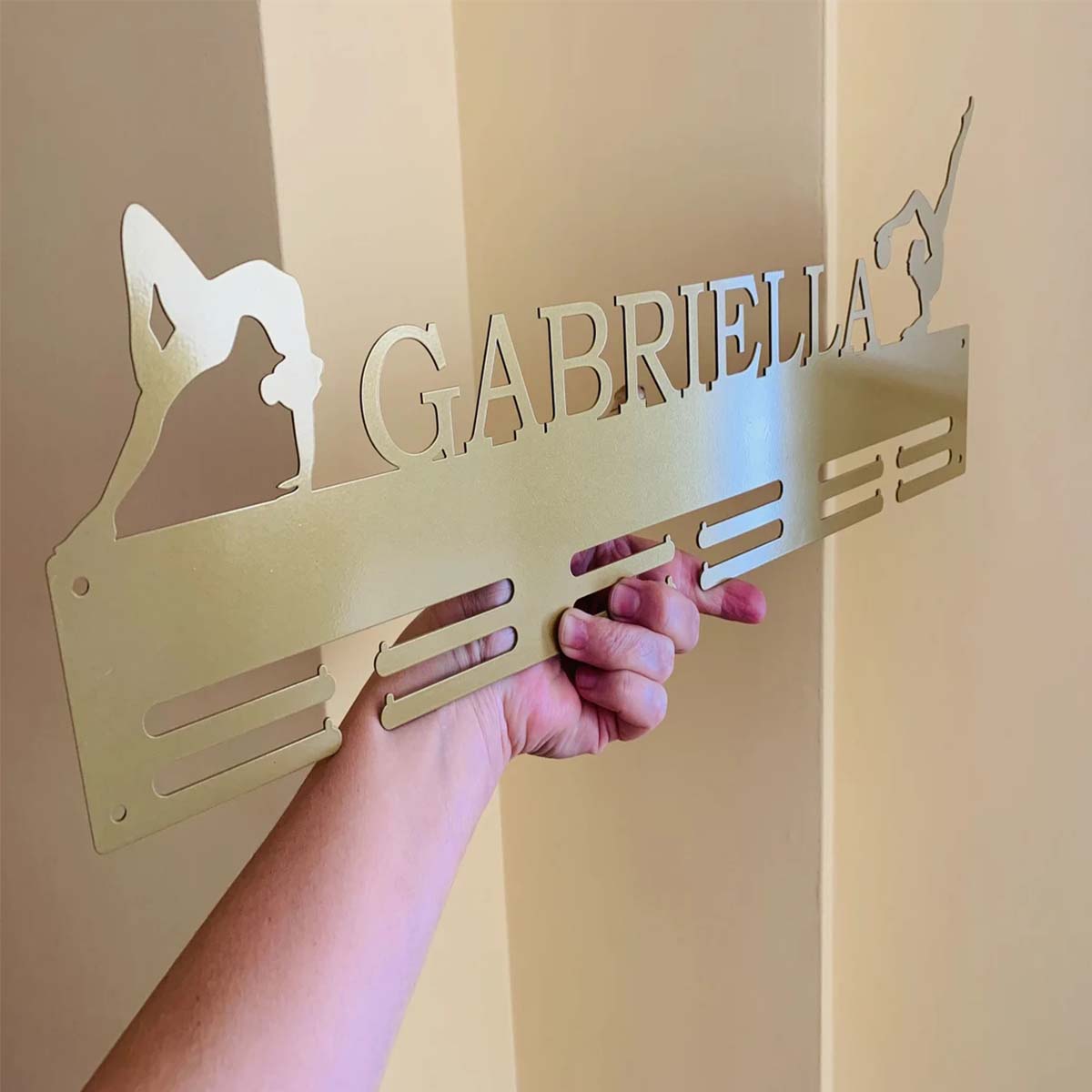 カスタムマラソンスポーツメタルメダルディスプレイラック、バレ - Home Decor Pinterest のレビューと価格