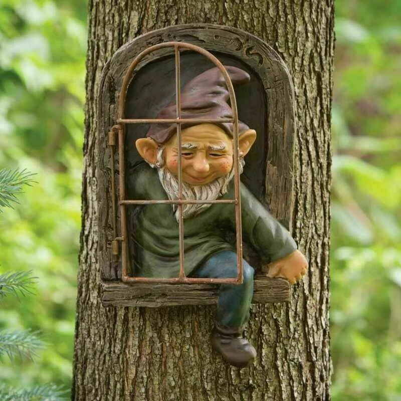 いたずらな庭の像 エルフ お出かけ ツリーハガー ノーム像  - Home Decor Quirky のレビューと価格